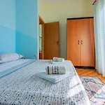 Nada Apartman Mundanije