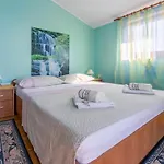 Apartman Nada *
