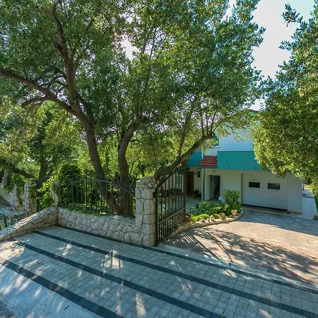 Apartman Nada *